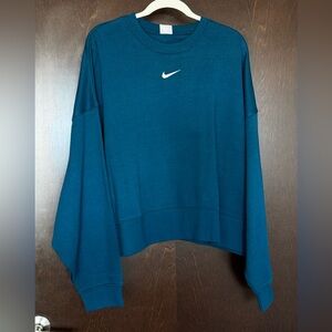 Nike Cropped Oversized Crewneck